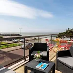 Готель Western Ocean 3*