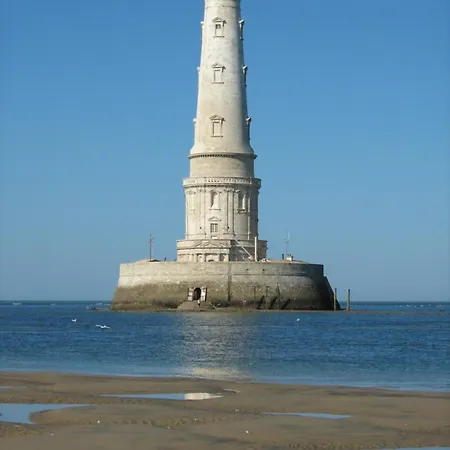 Western Ocean 3*