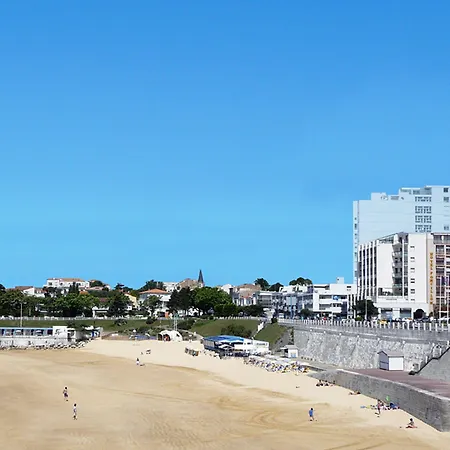 Western Ocean Szálloda 3*