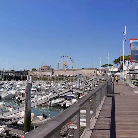 Western Ocean Szálloda 3*