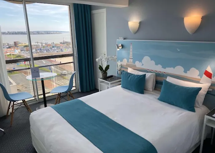 Western Ocean 3* Royan